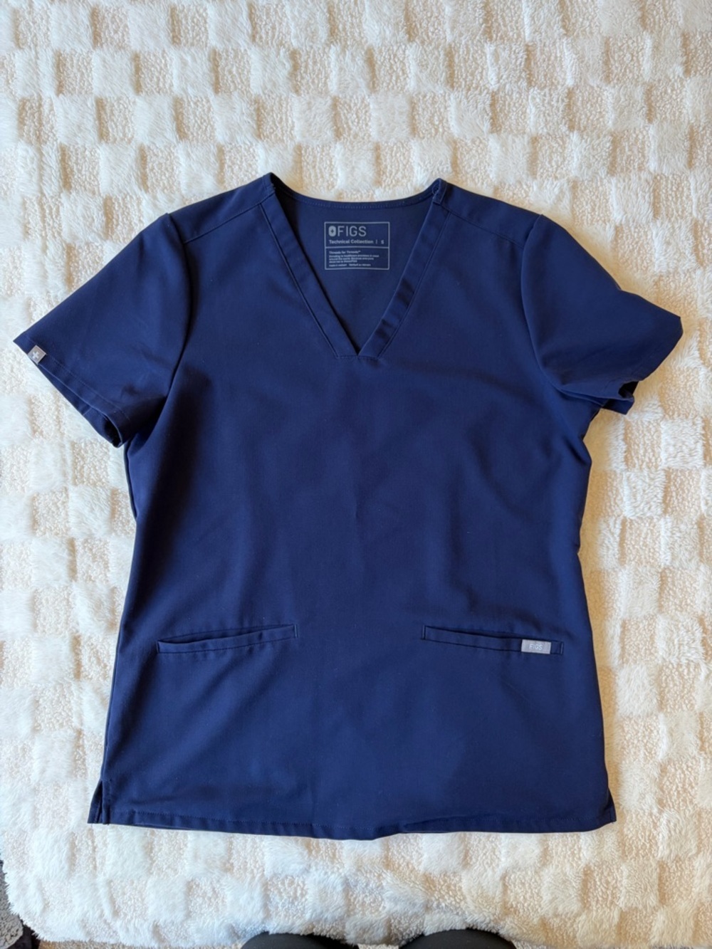 FIGS Casma Scrub Top Navy Blue Women’s Size Small NWOT
